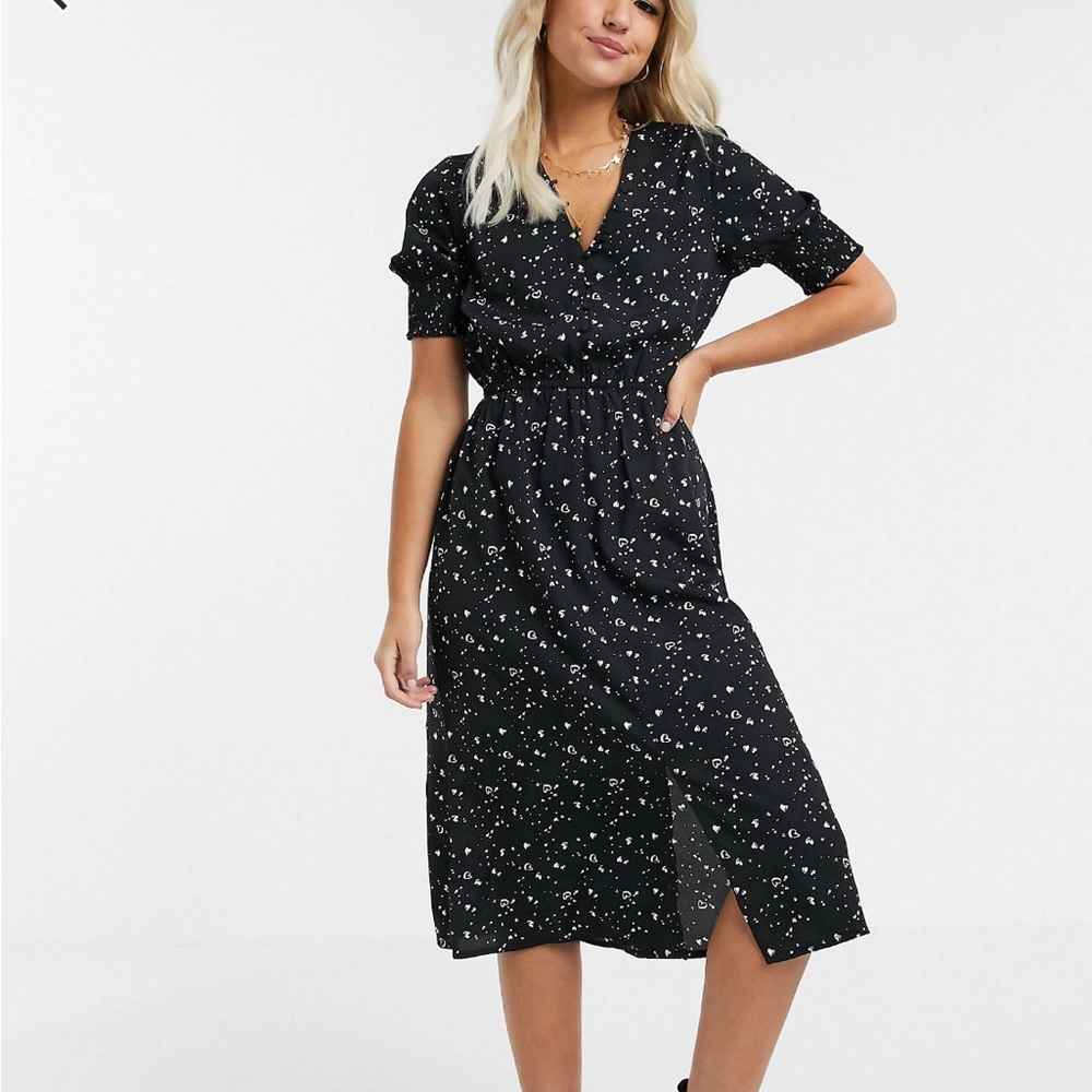 Influence Shirred Sleeve Midi Dress
